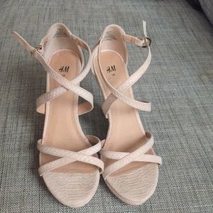 Pink/Nude strappy heels